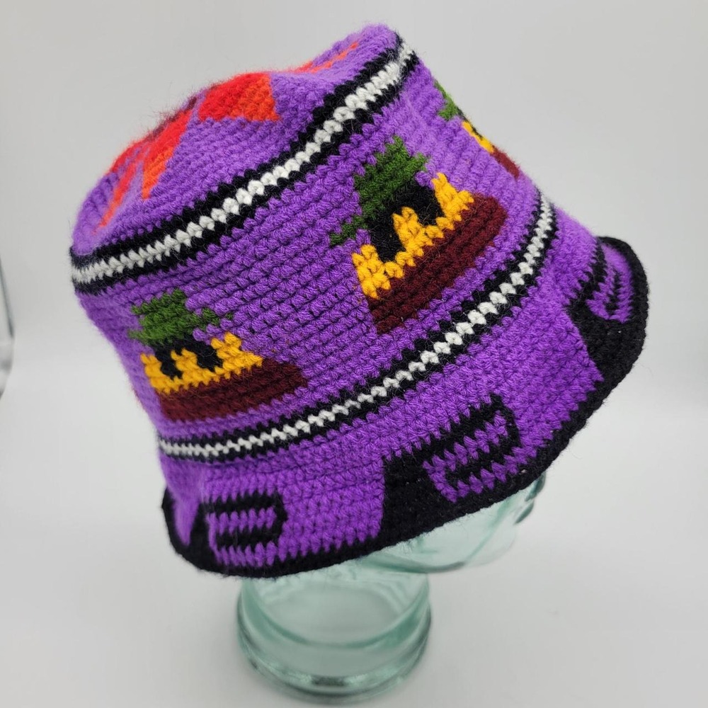 Vintage Purple Crochet Bucket Hat Boho Festival Desert Cactus Starburst Design